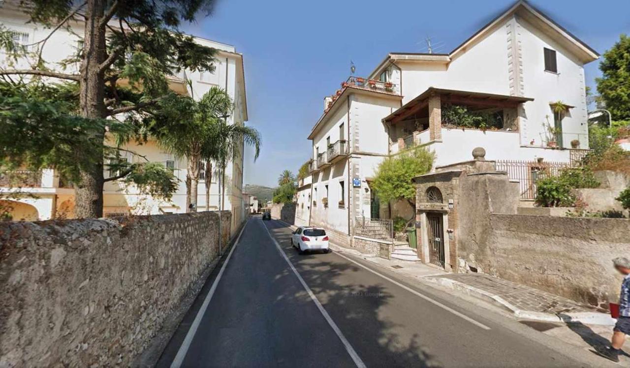 Apartmán Casa Dinky Attico Con Terrazza Vista Mare Formia Exteriér fotografie