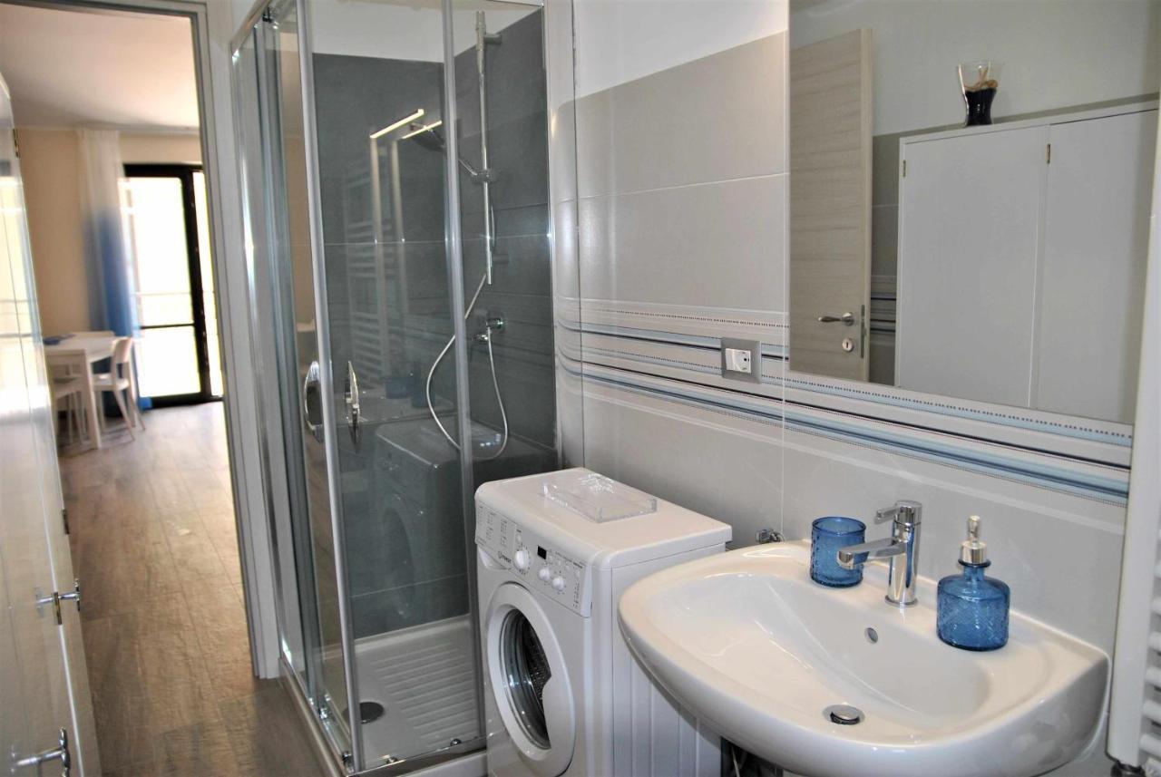 Apartmán Casa Dinky Attico Con Terrazza Vista Mare Formia Exteriér fotografie
