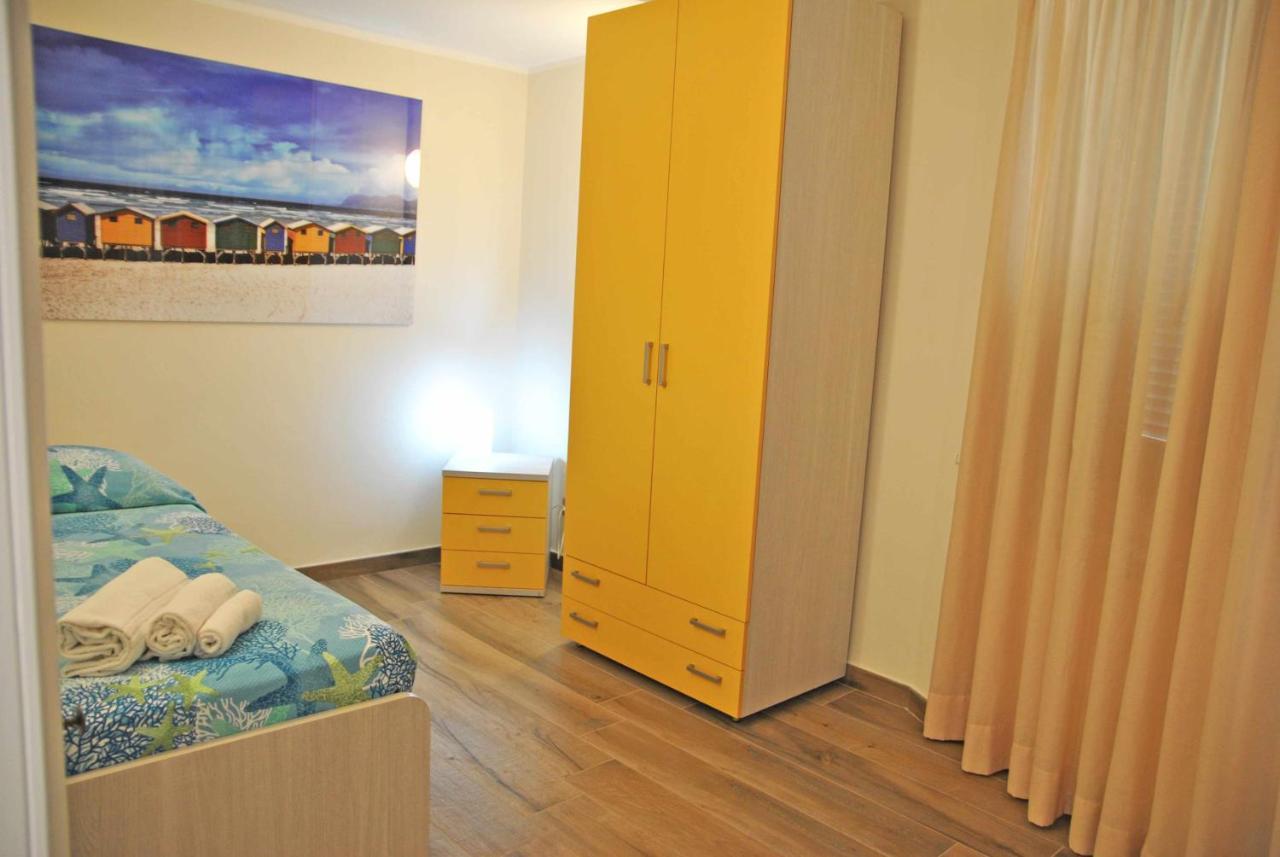 Apartmán Casa Dinky Attico Con Terrazza Vista Mare Formia Exteriér fotografie